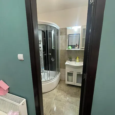 Huge In Old Town For Up To 9 People *